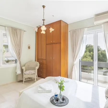 Charming Apartment In Βάρκιζα Εξωτερικό φωτογραφία