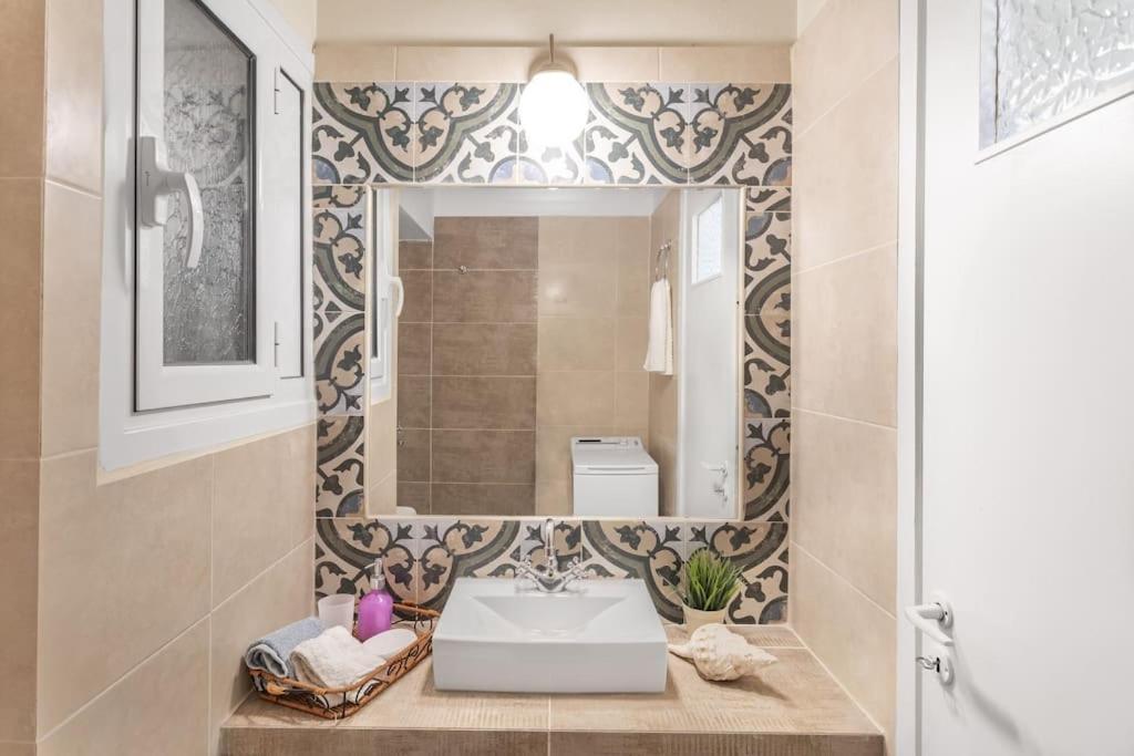 Apartment Charming In Varkiza